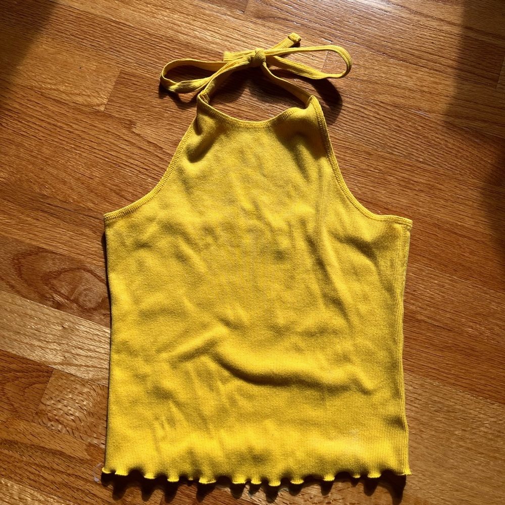 Abercrombie Yellow Halter Top Size Medium ☀️